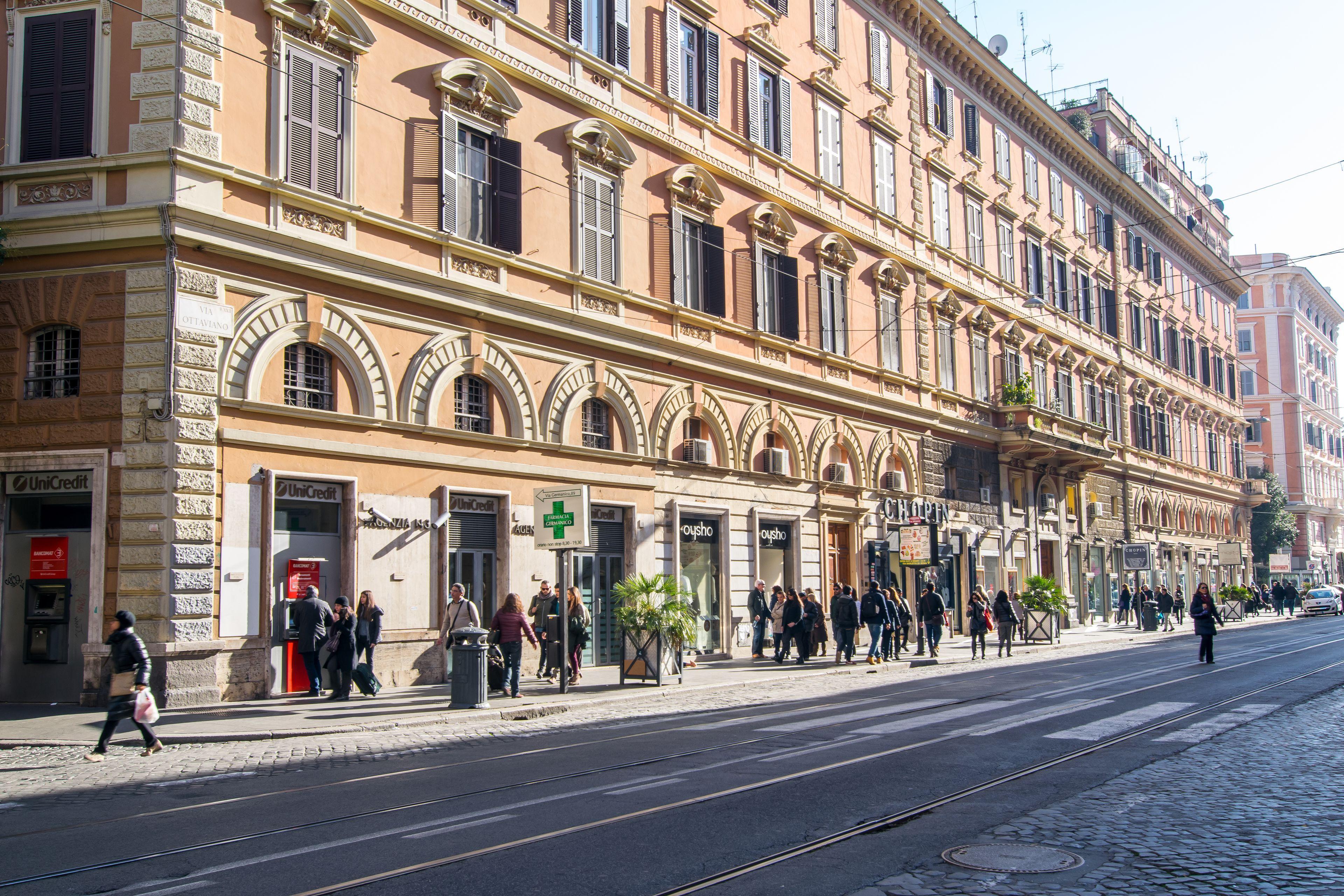 Maison Vaticana — Photos 2